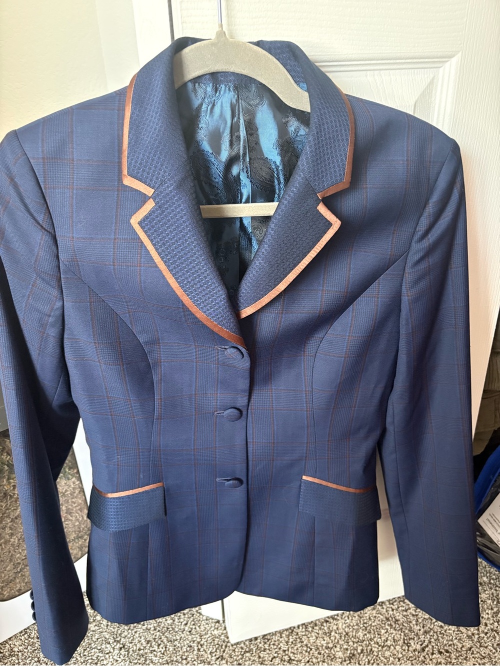 Custom Collars April Hunt Show Coat